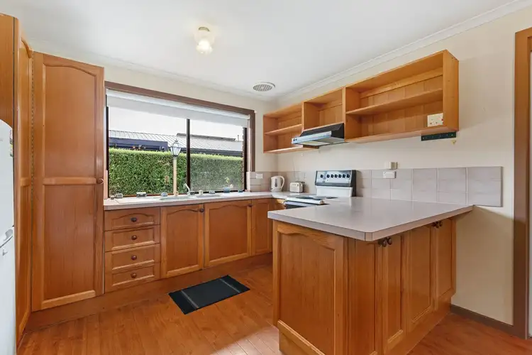 Second view of Homely house listing, 2/33 Newton Close, Paynesville VIC 3880