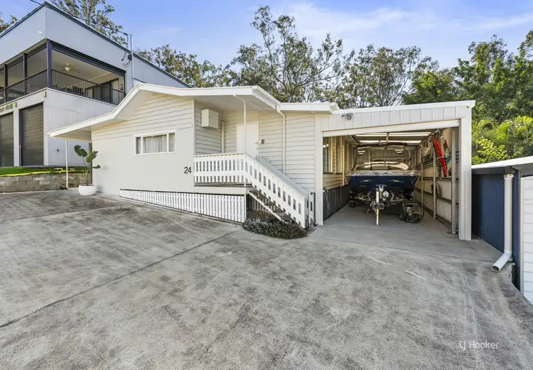 24 George Street, Somerset Dam QLD 4312