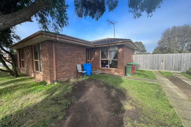 8 Martin Place, Cranbourne VIC 3977