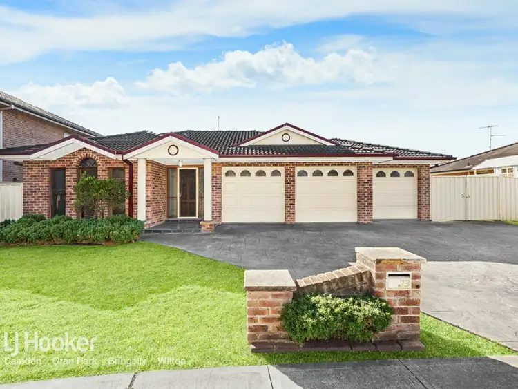 73 Sir Warwick Fairfax Drive, Harrington Park NSW 2567