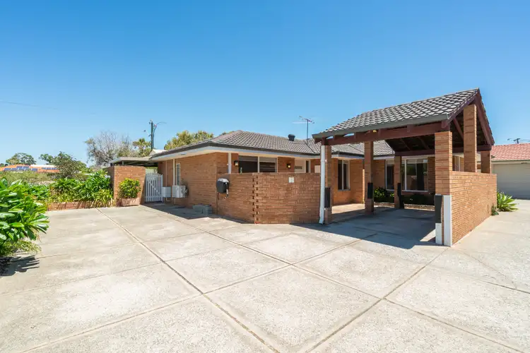 1/1 Wheatley Dr, Bull Creek WA 6149