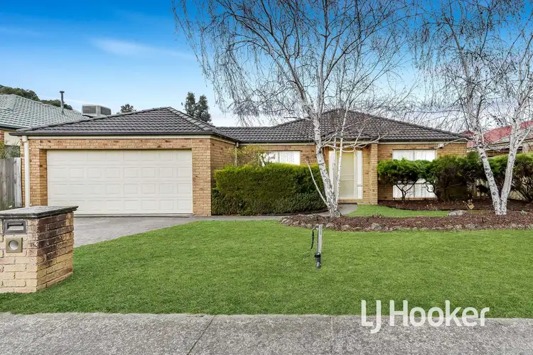 9 Cobbler Grange, Lynbrook VIC 3975