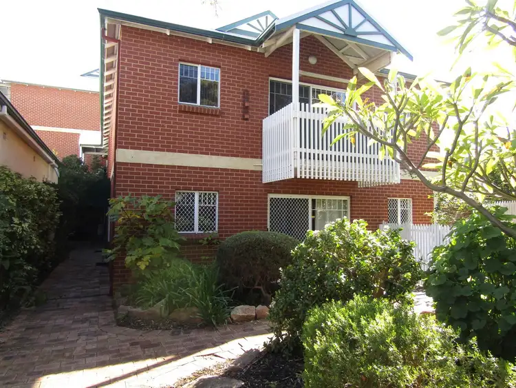2/5 Smith Street, Perth WA 6000