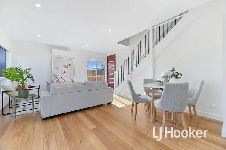 Second view of Homely unit listing, 3/21 Green Valley Crescent, Hampton Park VIC 3976