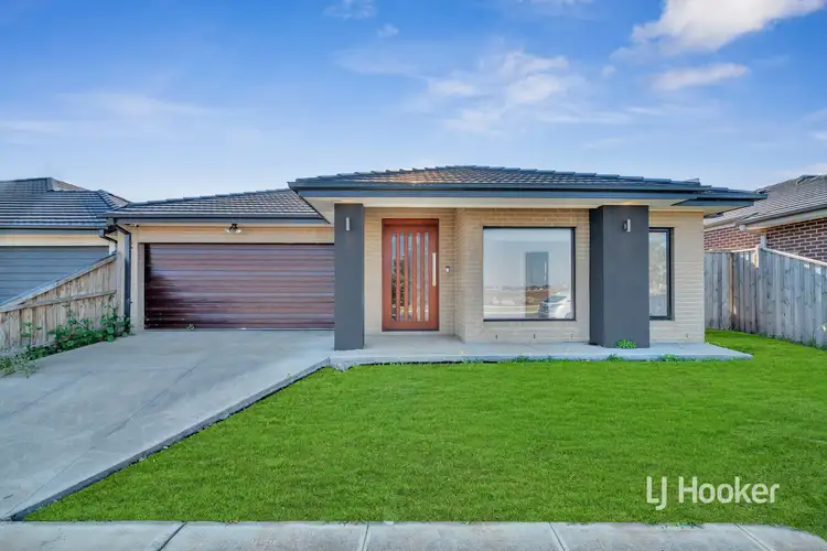 22 Courtenay Promenade, Fraser Rise VIC 3336