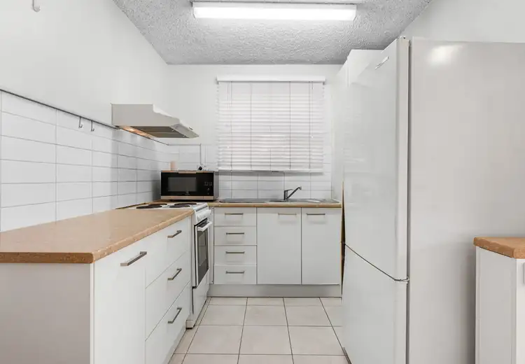 Fourth view of Homely unit listing, 5/2 Carl Street, Woolloongabba QLD 4102