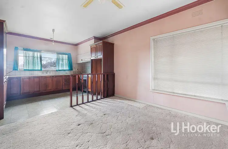 Fifth view of Homely house listing, 10 Stapley Crescent, Altona North VIC 3025