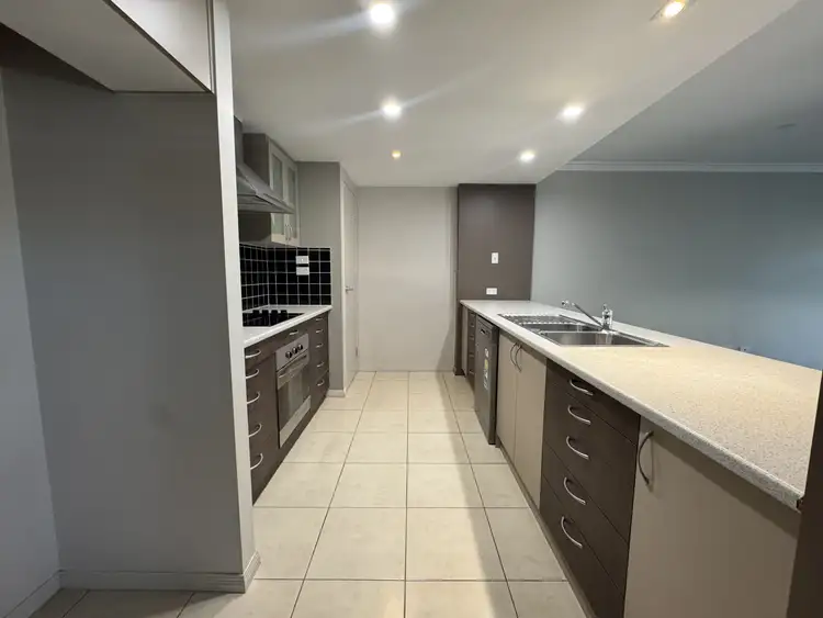 Second view of Homely house listing, 8/15 Parkside Place, Norman Gardens QLD 4701