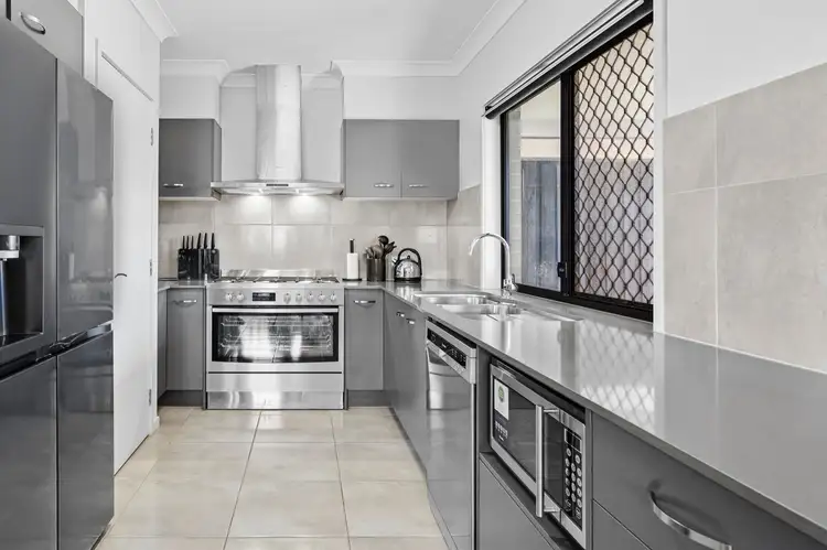 20 Honeyeater Street, Bahrs Scrub QLD 4207