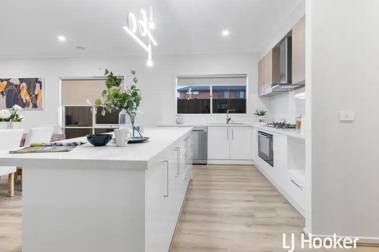 Sixth view of Homely house listing, 2 Falconer Court, Clyde North VIC 3978