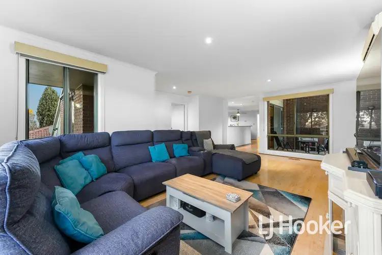Fifth view of Homely house listing, 5 Rachael Court, Pakenham VIC 3810