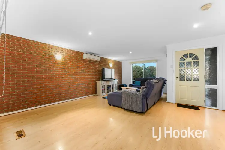 Sixth view of Homely house listing, 5 Rachael Court, Pakenham VIC 3810