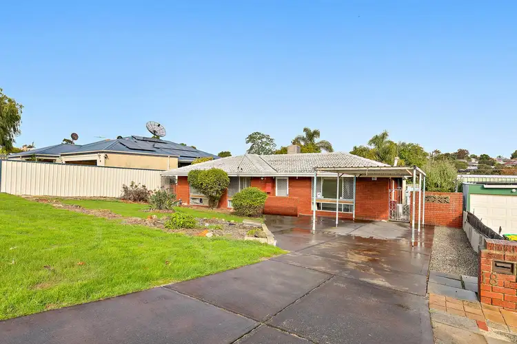 18 Morrit Way, Parmelia WA 6167