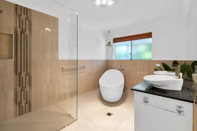 Second view of Homely house listing, 11 Amulla Court, Mudgeeraba QLD 4213