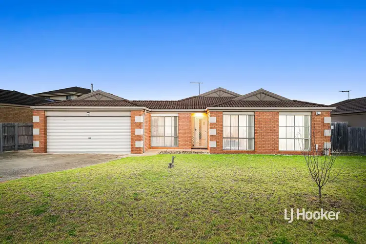 12 Nathan Close