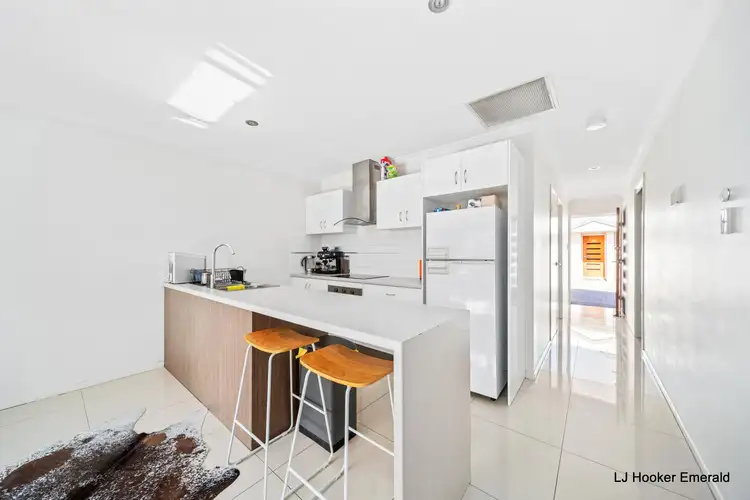 Fifth view of Homely unit listing, 2/53 Retro Street, Emerald QLD 4720