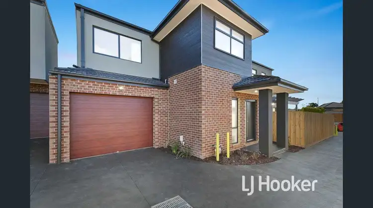 Main view of Homely townhouse listing, 2/45 Highland Avenue, Hampton Park VIC 3976