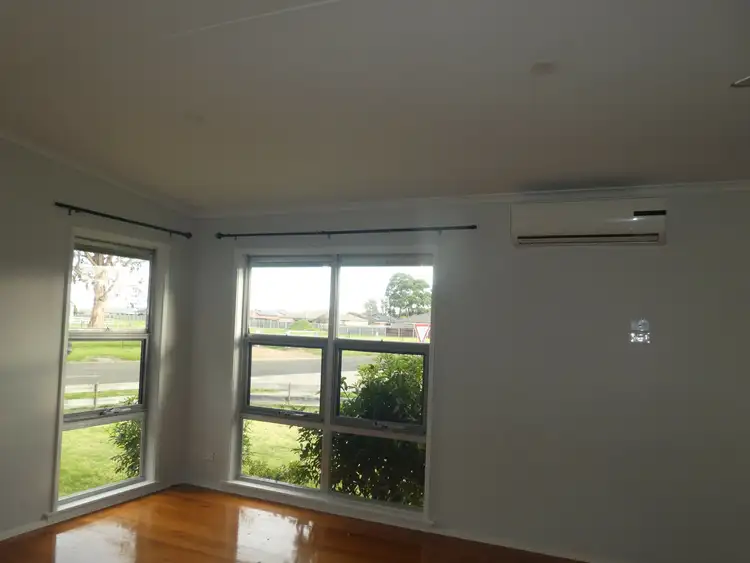 Fourth view of Homely house listing, 11 Flett Court, East Bairnsdale VIC 3875