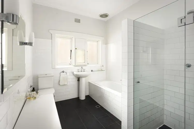 Sixth view of Homely apartment listing, 3/33 Bennett Street, Bondi NSW 2026