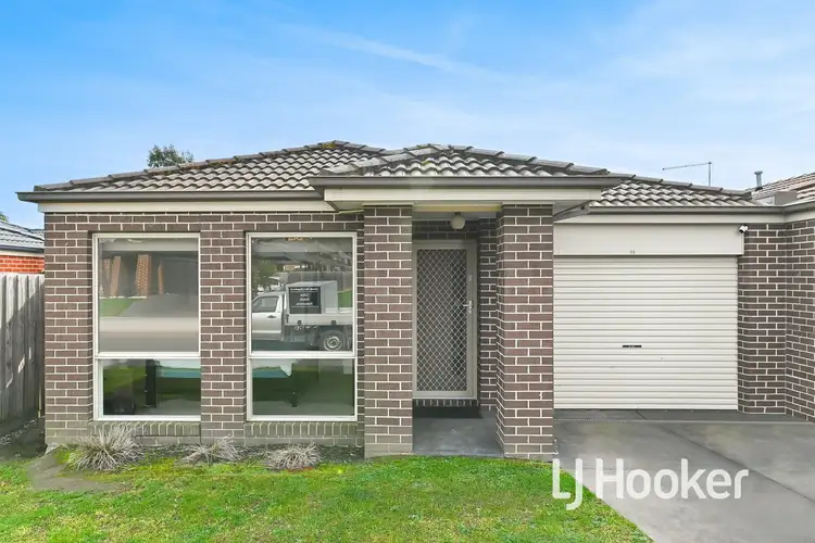 Main view of Homely house listing, 15 Shakespeare Court, Drouin VIC 3818