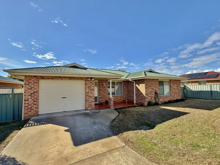 6/9 Miro Street, Young NSW 2594