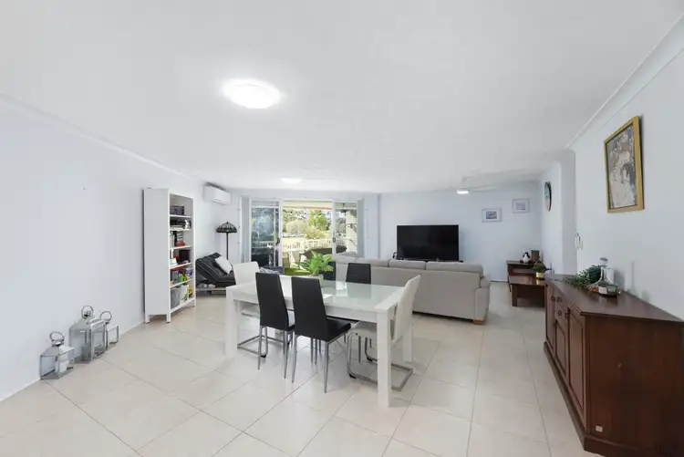11/54 Dutton Street, Coolangatta QLD 4225