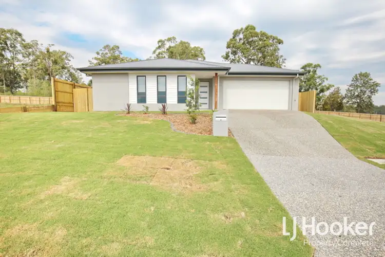 8 Village Court, Logan Village QLD 4207
