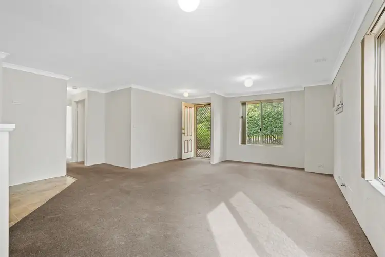 Fifth view of Homely unit listing, 1/32 Holmesdale Road, Woodbridge WA 6056