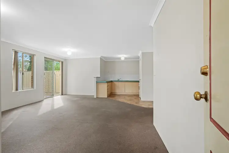 Seventh view of Homely unit listing, 1/32 Holmesdale Road, Woodbridge WA 6056
