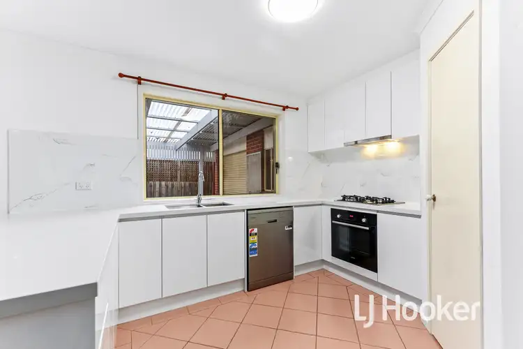 Fifth view of Homely house listing, 6 Greenlea Grove, Hampton Park VIC 3976