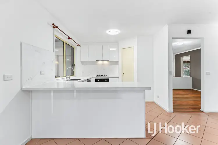 Sixth view of Homely house listing, 6 Greenlea Grove, Hampton Park VIC 3976