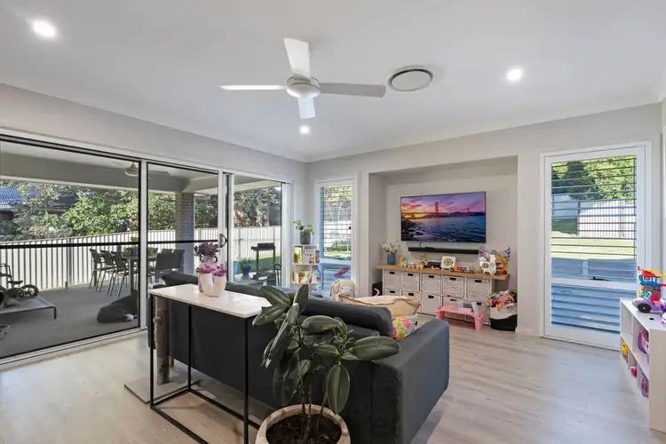 Fifth view of Homely house listing, 9 Southampton Avenue, Buttaba NSW 2283