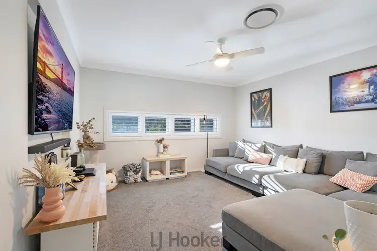 Sixth view of Homely house listing, 9 Southampton Avenue, Buttaba NSW 2283