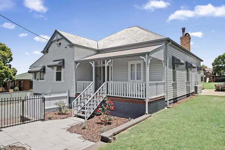 148 Long Street, South Toowoomba QLD 4350