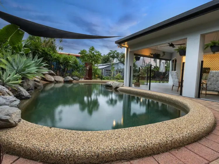 17 Stratford Chase, Stratford QLD 4870