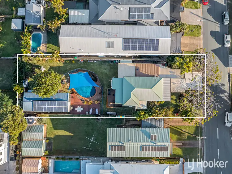 86 Seaville Avenue, Scarborough QLD 4020