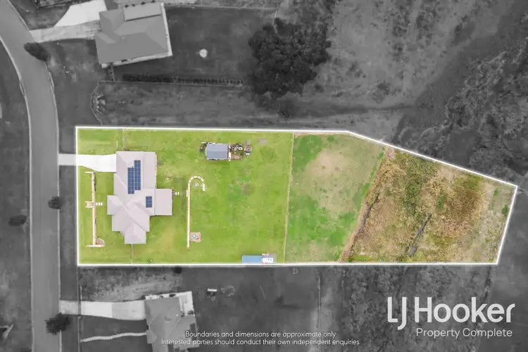 115-119 Munroe Drive, Woodhill QLD 4285