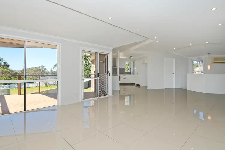 Sixth view of Homely house listing, 10 Leanne Court, Mount Warren Park QLD 4207