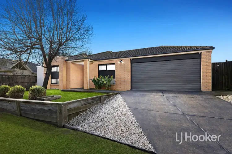 4 Derby Court, Cranbourne North VIC 3977