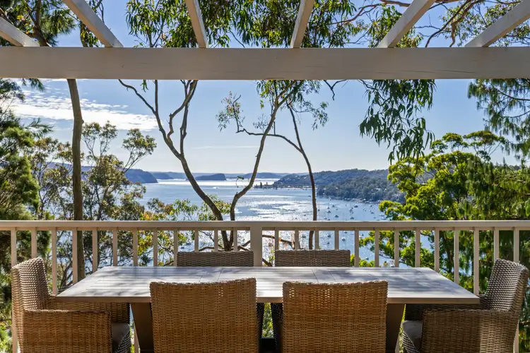 37 Wandeen Road, Avalon Beach NSW 2107
