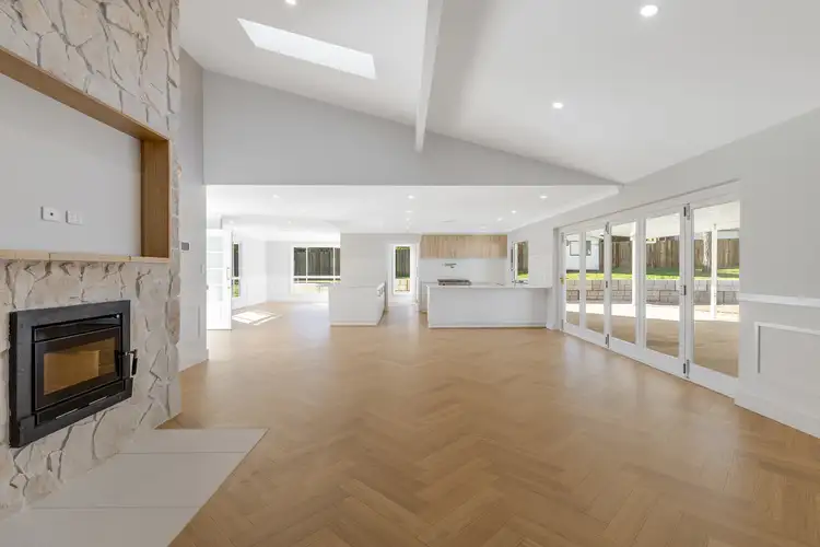 Fifth view of Homely house listing, 2 Glen Court, Glenvale QLD 4350