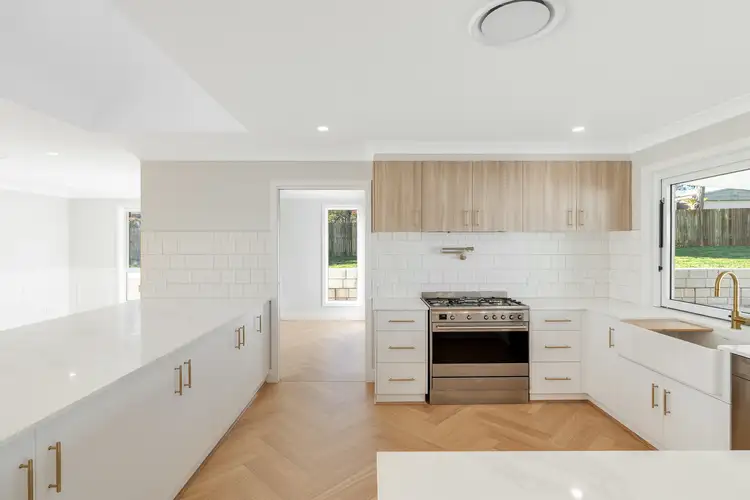 Sixth view of Homely house listing, 2 Glen Court, Glenvale QLD 4350