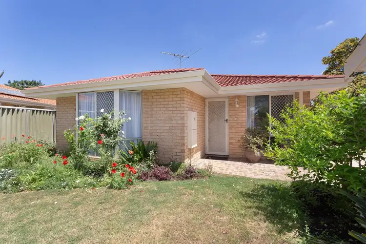 2/8 Phillips Court, Kiara WA 6054