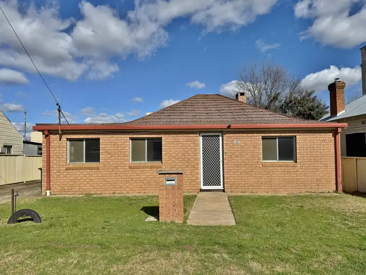 172 Nasmyth Street, Young NSW 2594