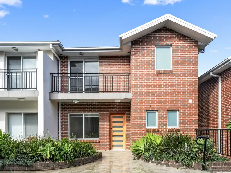 33/10 Old Glenfield, Casula NSW 2170