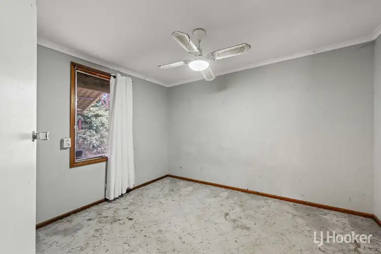 Fifth view of Homely house listing, 11 Conmurra Court, Craigmore SA 5114