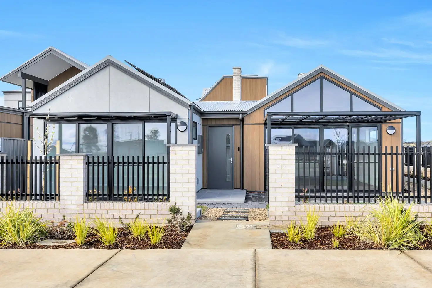 Main view of Homely house listing, 37 Wyn Gilmour Court, Strathnairn ACT 2615