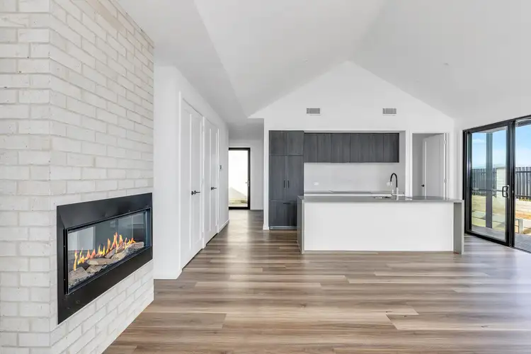 Fifth view of Homely house listing, 37 Wyn Gilmour Court, Strathnairn ACT 2615