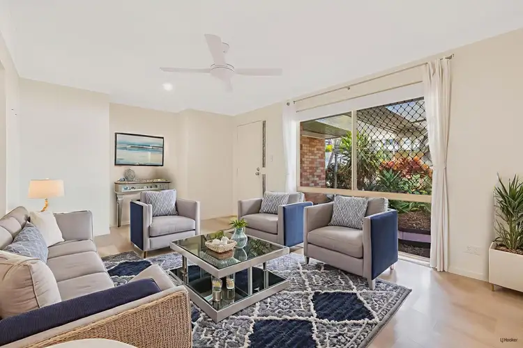 6 Blueberry Court, Banora Point NSW 2486