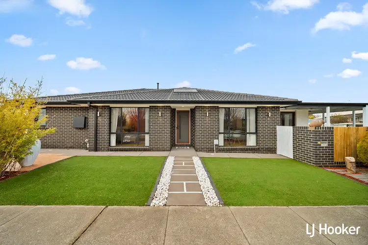 66 Hilda Kincaid Crescent